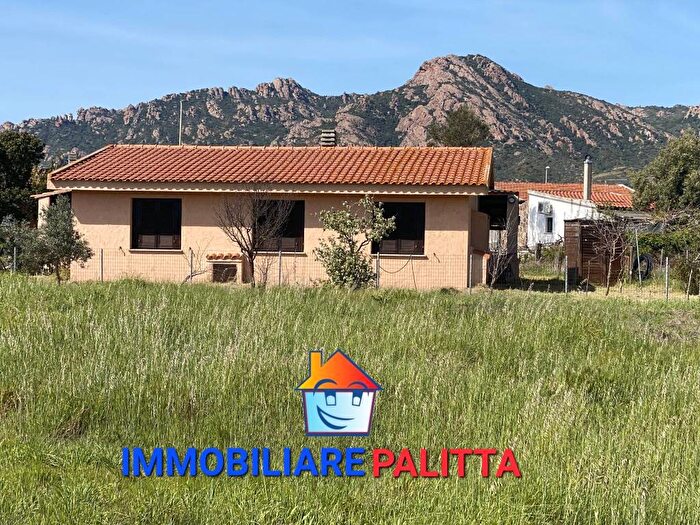 Casa quadrilocale in vendita in Località Alvarizzu, Bortigiadas