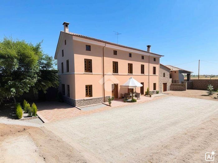 Casa con 6 locali in vendita in Piazza Anna Pezzati, Centro, Guidizzolo