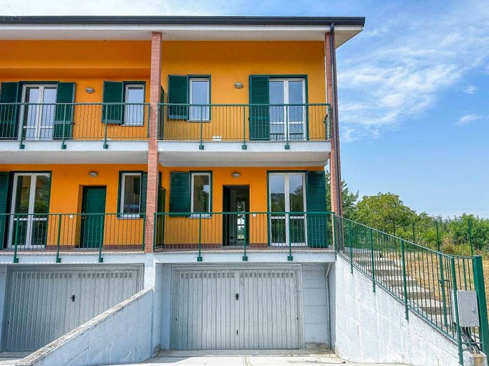 Casa quadrilocale in vendita in Via Emilia, Redavalle