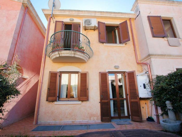 Casa con 6 locali in vendita in Via Sant' Ignazio, Centro, Pula