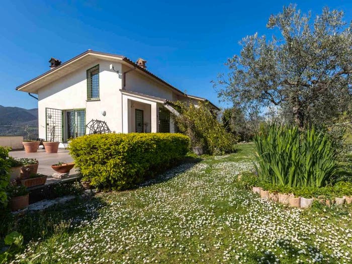 Casa con 5 locali in vendita in Via del Colle, Centro, Mompeo