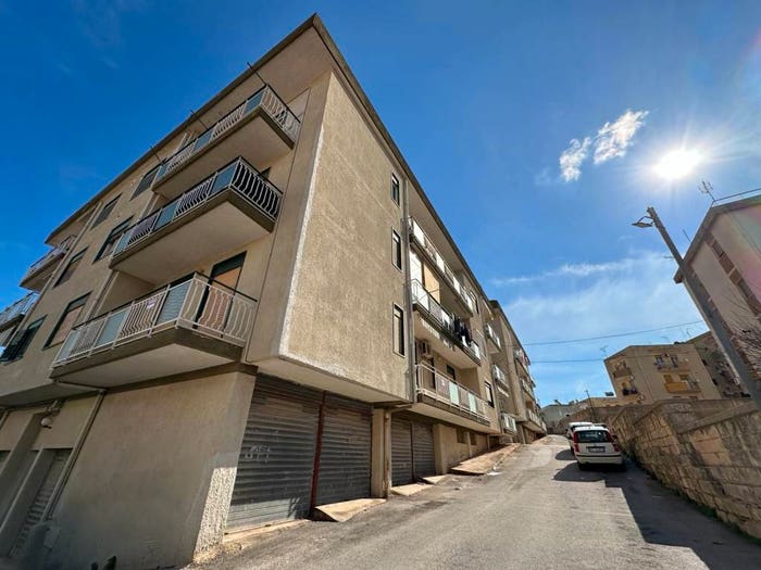 Appartamento quadrilocale in vendita in Via G Borsi, Centro, Noto