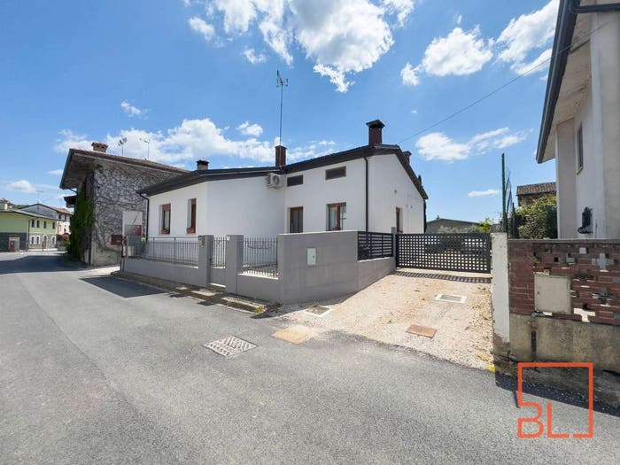 Casa trilocale in vendita in Via Galileo Galilei, Centro, Terzo d'Aquileia