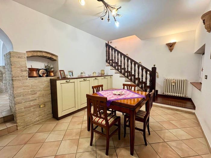 Casa con 6 locali in vendita in Vicolo Domenico del Zoppo, Centro, Mosciano Sant'Angelo