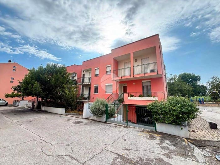 Appartamento quadrilocale in vendita in Via Aldo Iacucci, Sant'Orso, Fano