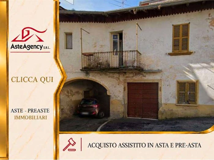 Casa quadrilocale in vendita in Via Libertà, Centro, Casalzuigno