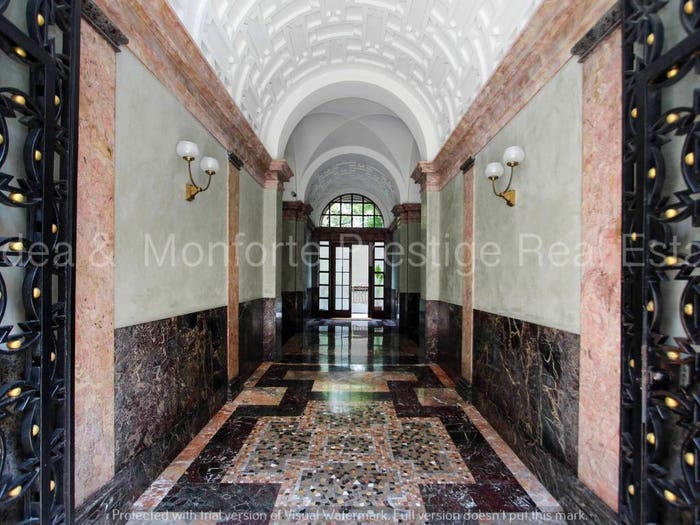 Appartamento trilocale in vendita in Corso Venezia, Palestro, Milano