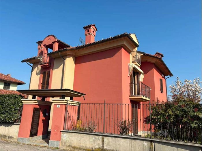 Casa con 6 locali in vendita in Centro, Fossano