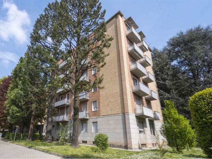 Appartamento trilocale in vendita in Via Cesare Cantù, Semicentro Ospedale, Gallarate