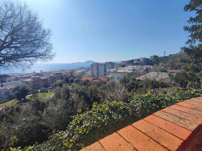 Casa con 6 locali in vendita in Via Cassio Prima, Centro, Formia