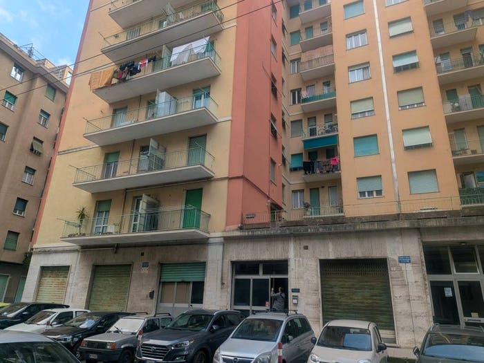 Appartamento bilocale in vendita in Salita Brasile, Bolzaneto, Genova