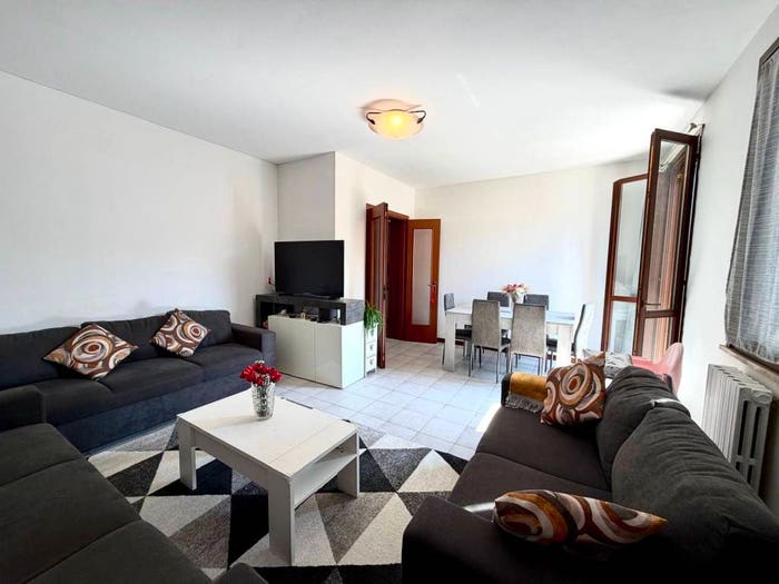 Casa quadrilocale in vendita in Largo Onorevole Bruno Vincenzi, Bondanello, Moglia