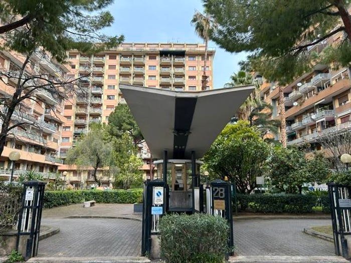 Appartamento con 5 locali in vendita in Via Tramontana, Giotto Galilei Palagonia, Palermo