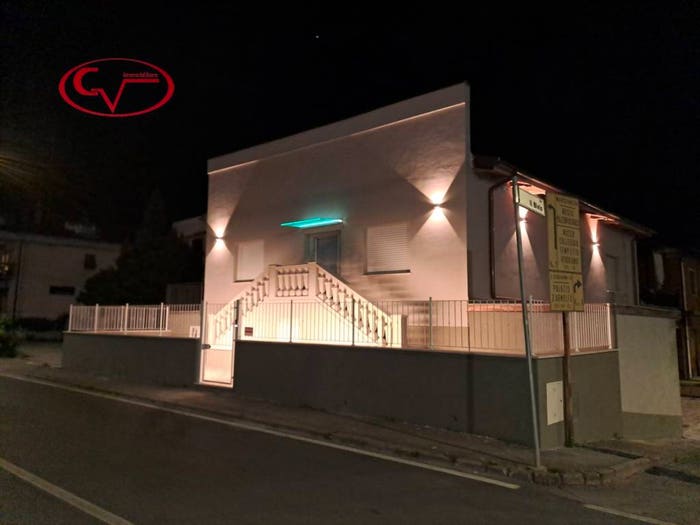 Casa con 5 locali in vendita in Via Amilcare Ponchielli, Città, Montevarchi
