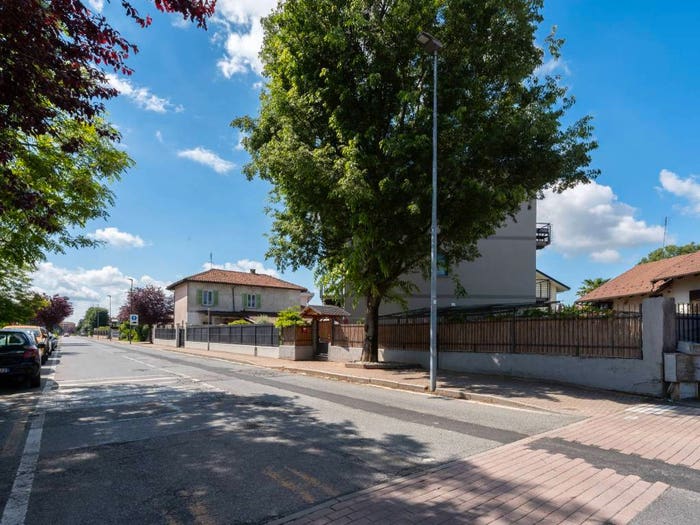 Appartamento quadrilocale in vendita in Via Aprile, Centro, Orbassano