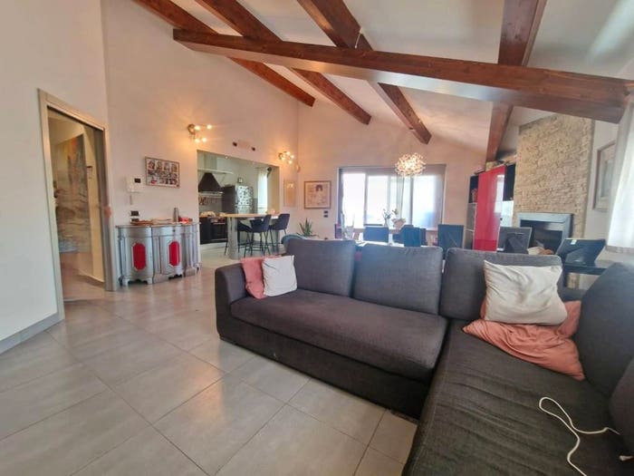 Casa con 6 locali in vendita in Marina di Carrara, Carrara