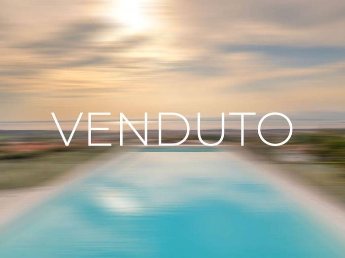 Appartamento trilocale in vendita in Strada delle Giare, Centro, Bardolino