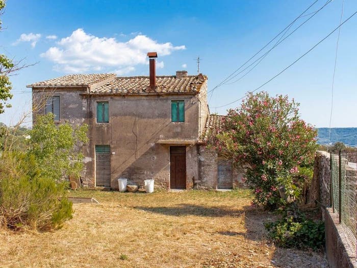 Casa con 6 locali in vendita in Via Alcini, Giove