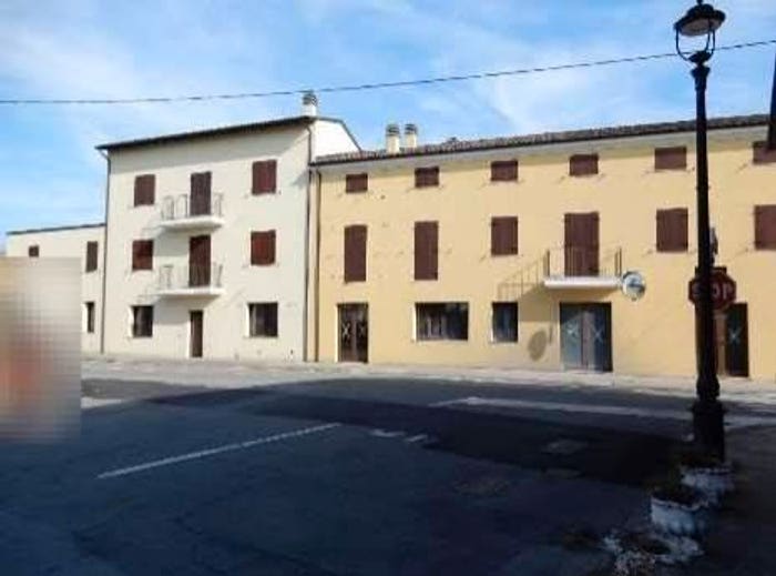Appartamento trilocale in vendita in Piazza Cesare Battisti, Bondanello, Moglia