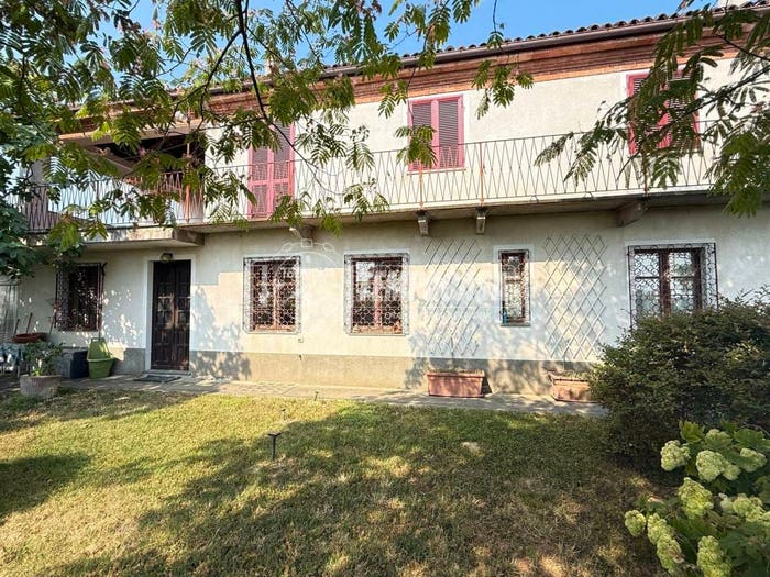 Casa con 6 locali in vendita in Località Vallarone, Corso Alba Variglie, Asti