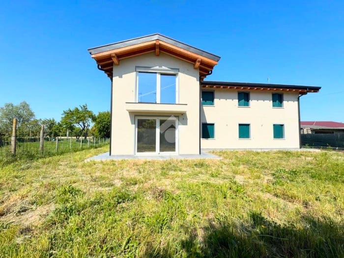 Appartamento trilocale in vendita in Via del bersagliere, Teor, Rivignano Teor