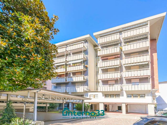 Appartamento con 5 locali in vendita in Via Brigata Partigiana Ugo Muccini, Trinità Battifollo, Sarzana