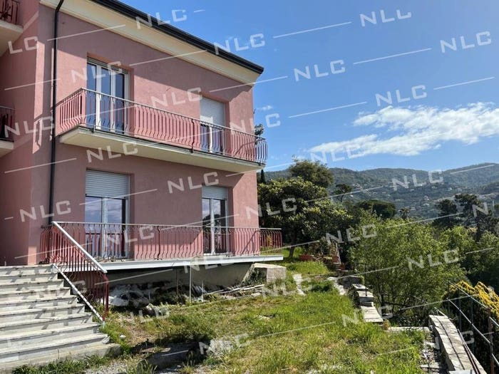 Appartamento con 5 locali in vendita in Via degli Ulivi, Centro, Lavagna