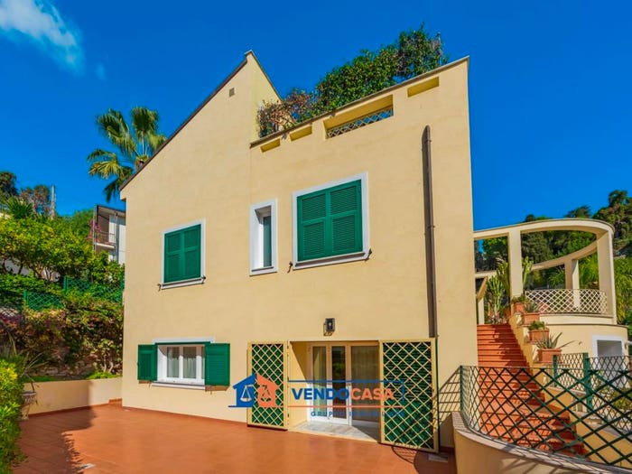 Casa trilocale in vendita in Via Cardellino, Collina Centrale Parco Fuor del Vento, Alassio