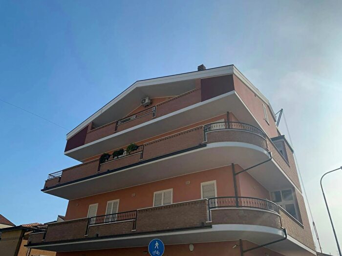 Appartamento trilocale in vendita in Via Gabriele d'Annunzio, Tortoreto