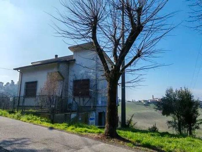 Casa trilocale in vendita in Via Roma, Centro, San Damiano al Colle