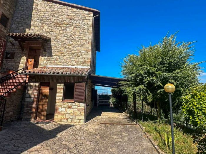 Casa con 6 locali in vendita in Via Luigi Zafferami, Doglio, Monte Castello di Vibio