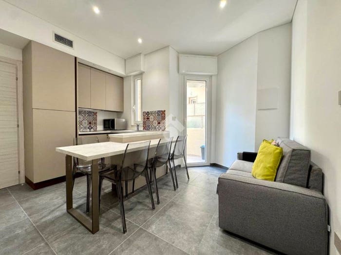 Appartamento trilocale in vendita in VIA DON PICCAGLI, Via Roma Borgo Barusso, Alassio