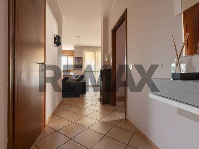 Appartamento trilocale in vendita in Via Pallanza, Borsano, Busto Arsizio