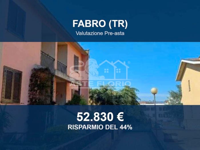 Appartamento con 6 locali in vendita in Via Salvatore Quasimodo, Fabro Scalo, Fabro
