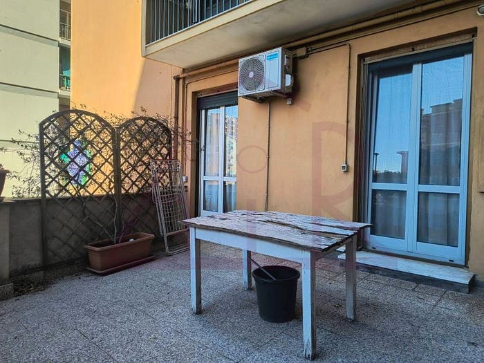 Appartamento trilocale in affitto in Via Vesuvio, Oregina, Genova