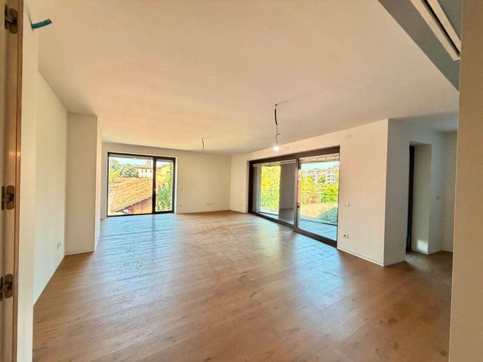 Appartamento quadrilocale in vendita in Viale Passeggio Pubblico, Pubblico Passeggio, Piacenza