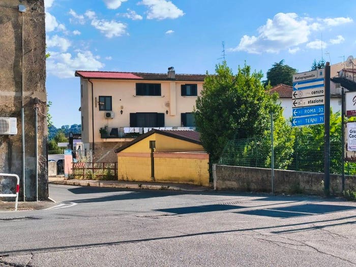 Appartamento bilocale in vendita in Via delle Fontanelle, Centro, Morlupo