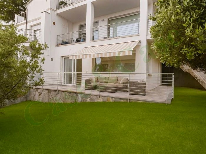 Appartamento trilocale in vendita in Via Bruciati, Albissola Marina