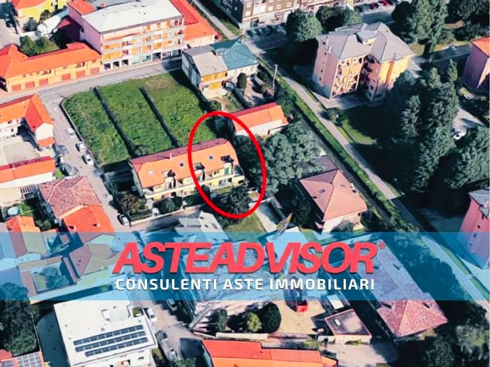 Casa con 6 locali in vendita in Via XI Febbraio snc, Centro, Arluno