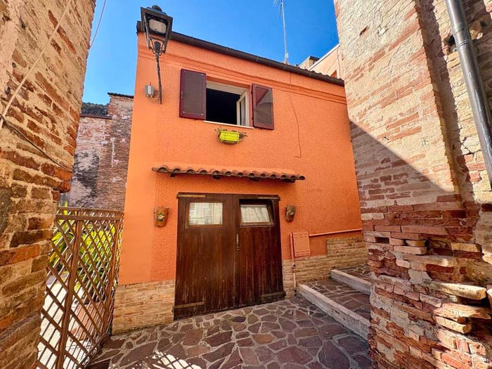 Casa con 6 locali in vendita in Vicolo Domenico del Zoppo, Centro, Mosciano Sant'Angelo