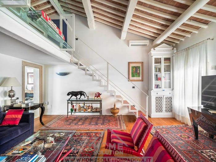 Casa con 6 locali in vendita in Via Umberto I, Prato della Valle Pontecorvo, Padova