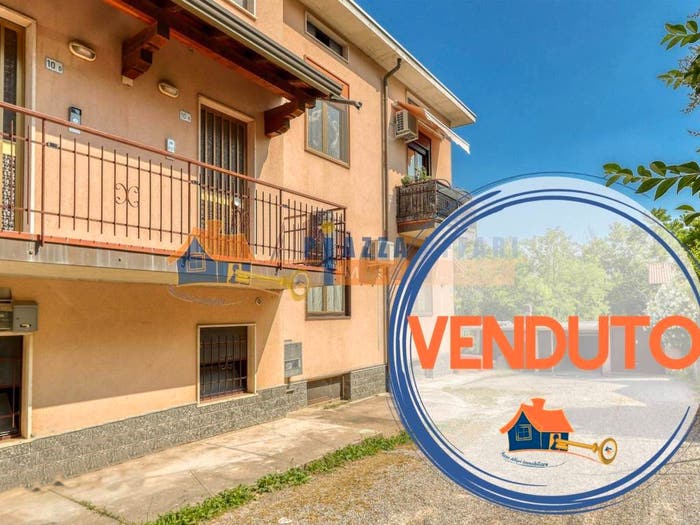 Appartamento quadrilocale in vendita in via Risorgimento, Oggiona Santo Stefano, Oggiona con Santo Stefano