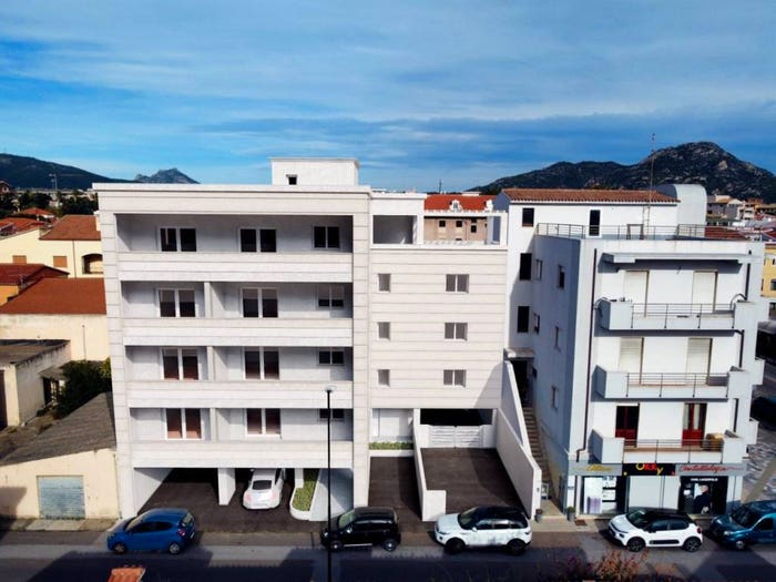 Appartamento quadrilocale in vendita in Via Francesco Talenti, Viale Aldo Moro Ospedale Vecchio, Olbia