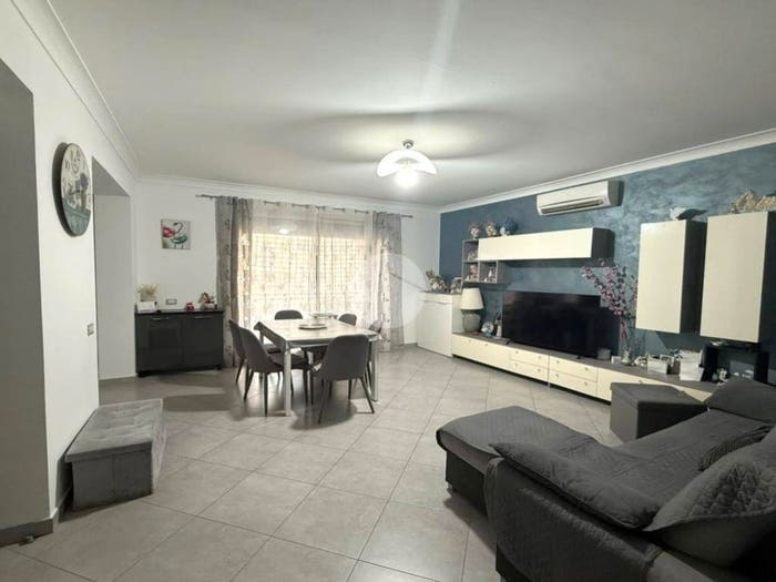 Appartamento trilocale in vendita in Via Francesco Crispi, Alì Terme