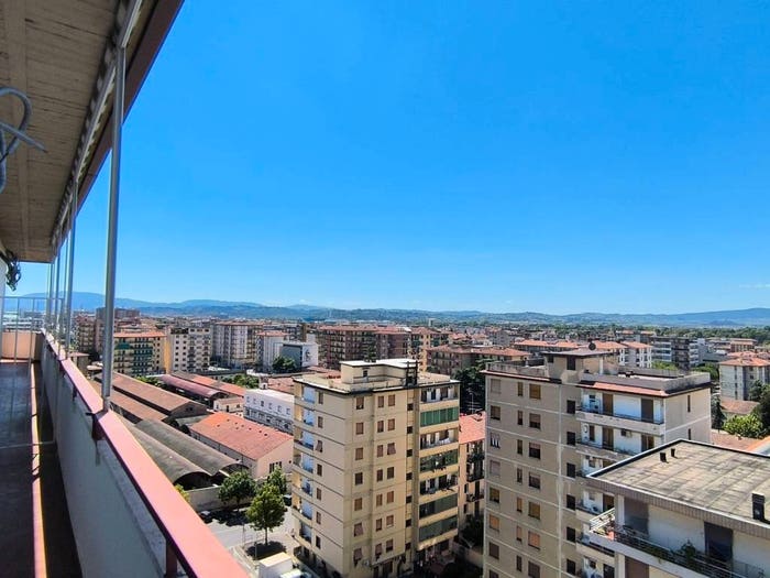 Appartamento trilocale in vendita in Piazza Valdelsa, Novoli, Firenze