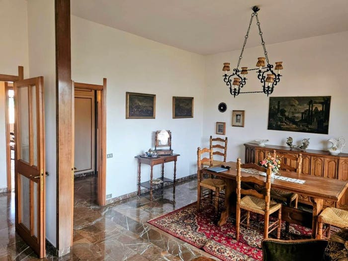 Appartamento con 5 locali in vendita in Via Pienza, Legnaia San Quirico Monticelli, Firenze