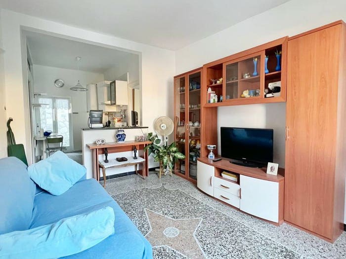 Appartamento quadrilocale in vendita in Via Molino della Rocca, Centro, Cogoleto