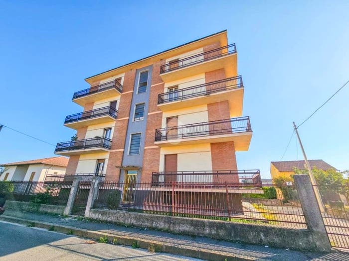Appartamento trilocale in vendita in Via A Perfumo, Spinetta Marengo, Alessandria