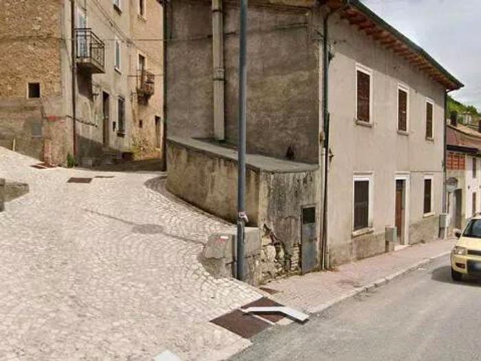 Casa con 6 locali in vendita in Via Della Madonna No Number, Ovindoli