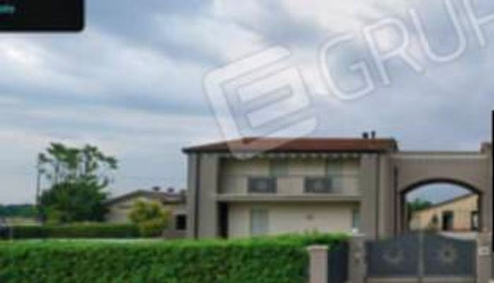 Casa trilocale in vendita in Via Alcide De Gasperi, Avenali, Riese Pio X